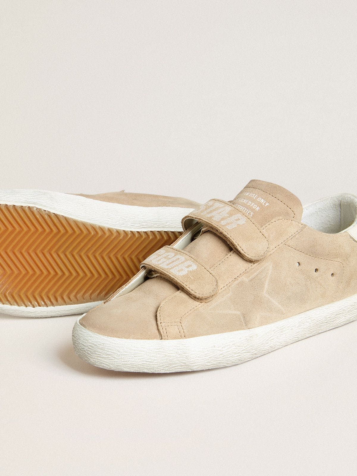 Women's Old School in beige suede with white leather heel tab