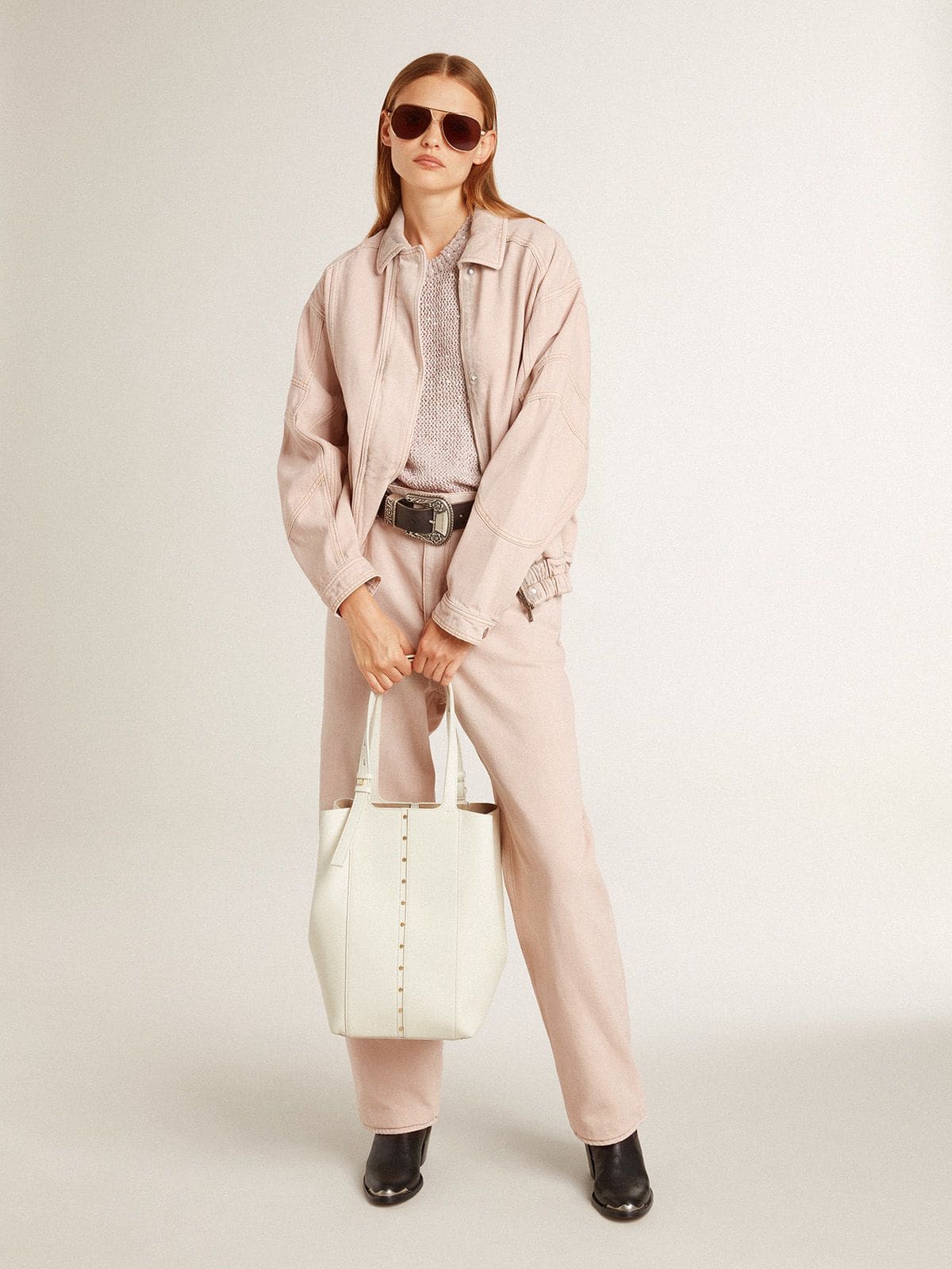Women's pink jeans