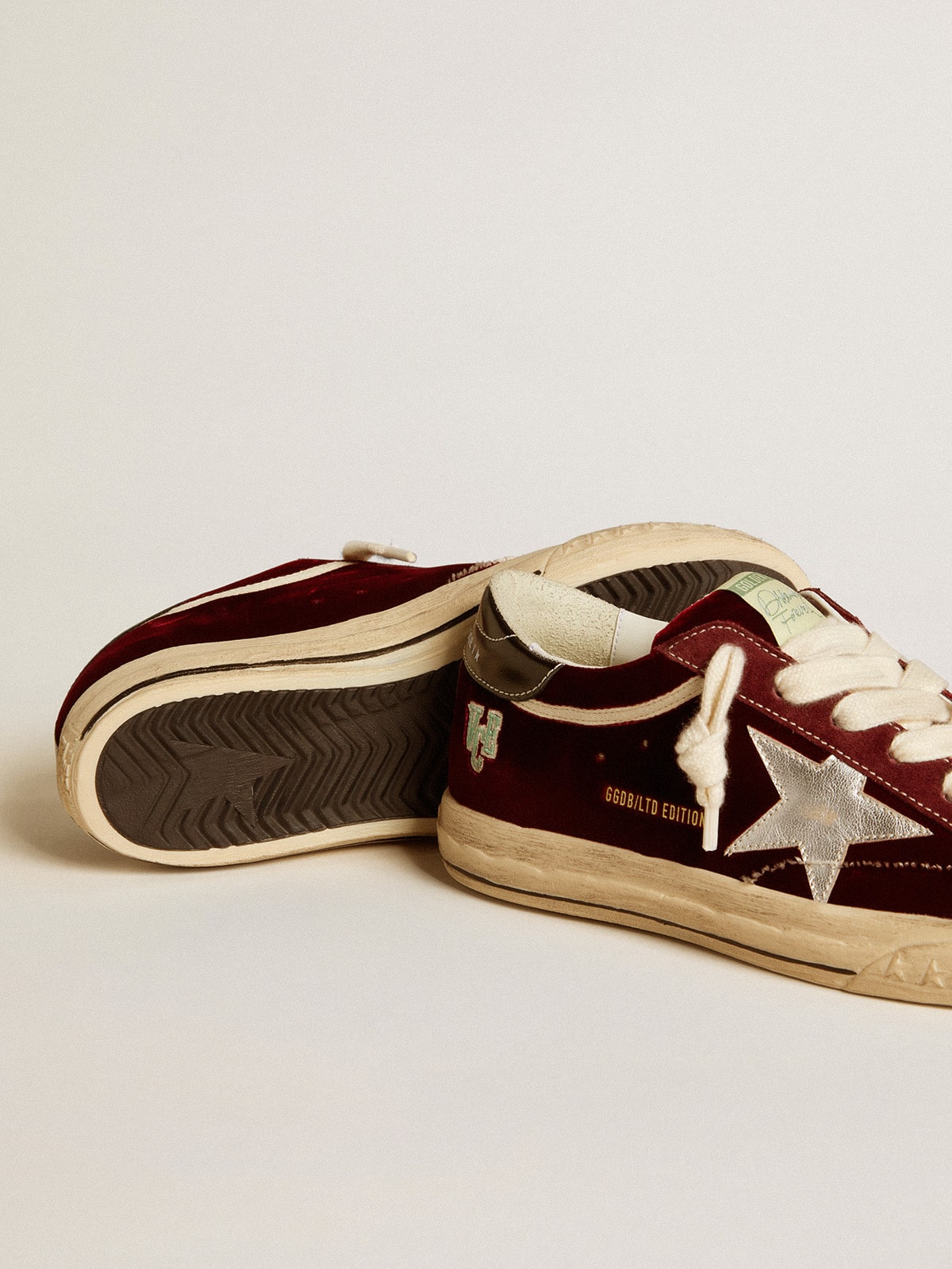 Women's Super-Star LTD in velvet with metallic leather star and heel tab