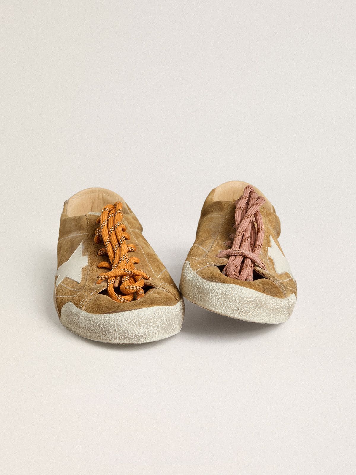 Women's True-Star in tobacco-colored suede with white star and platinum heel tab