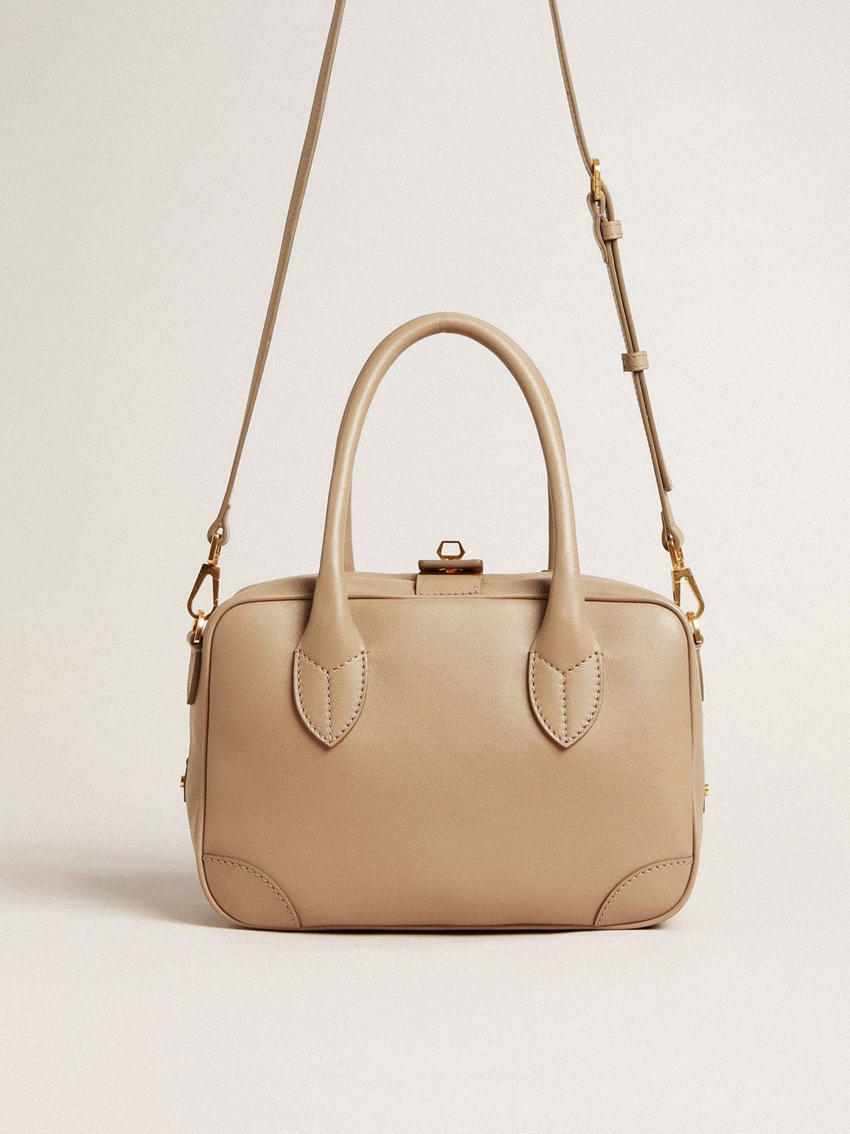 Vita Bag in beige leather with gold details