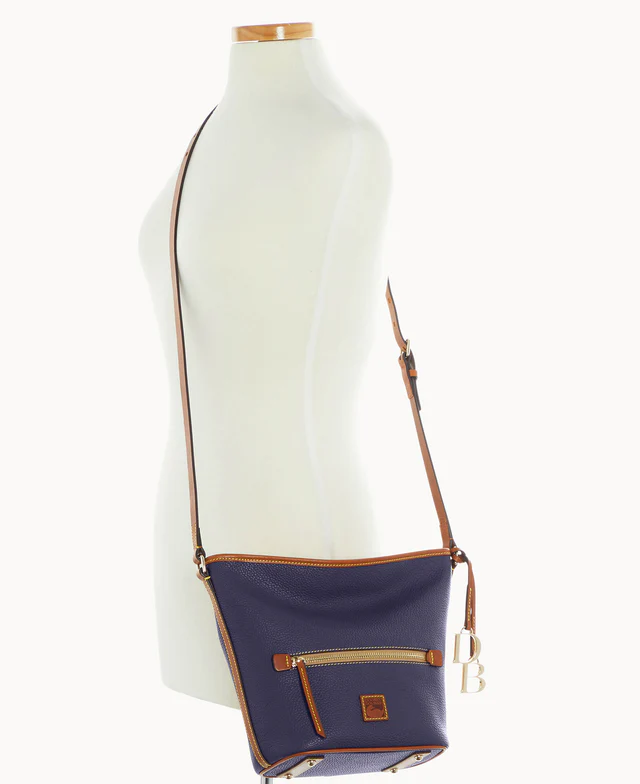 Pebble Grain Zip Sac