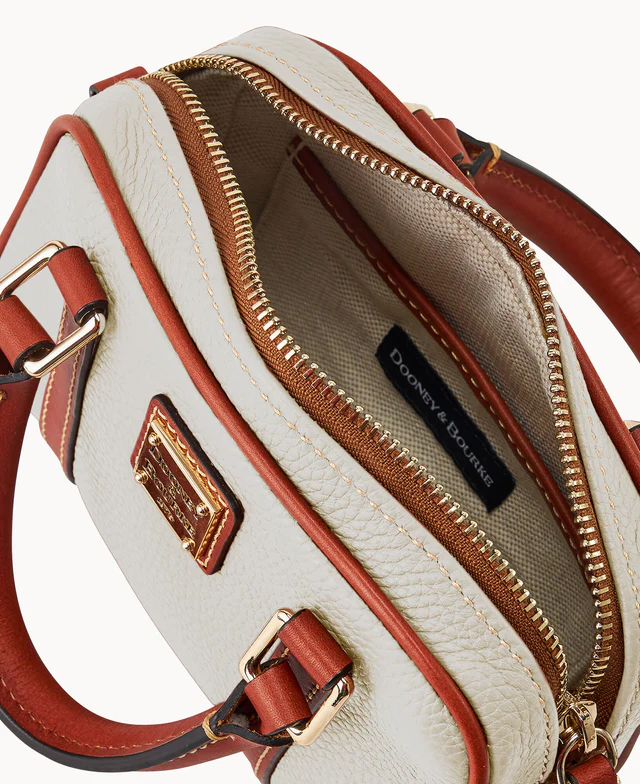 Pebble Grain Satchel 20