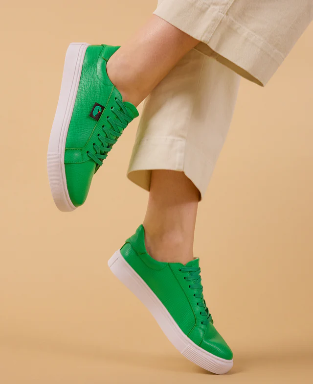 Women's Classic Low Top