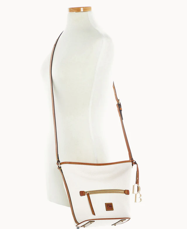 Pebble Grain Zip Sac