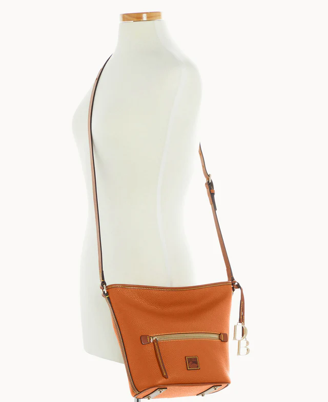 Pebble Grain Zip Sac