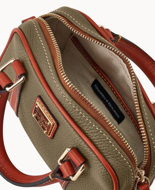 Pebble Grain Satchel 20