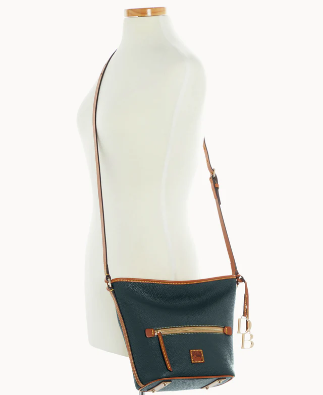 Pebble Grain Zip Sac