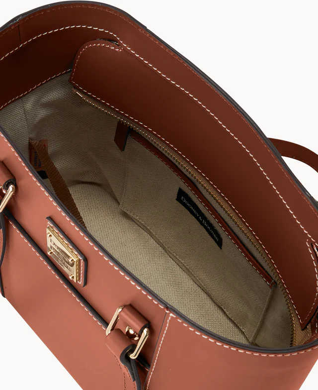 Penrose Pocket Tote 25