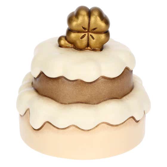 Ceramic 18th birthday cake with four-leaf clover