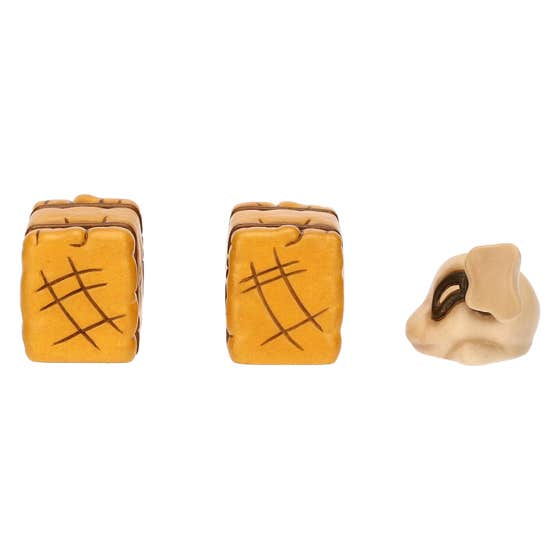 Ceramic hay sack and bale set for a cla&szlig;ic nativity scene