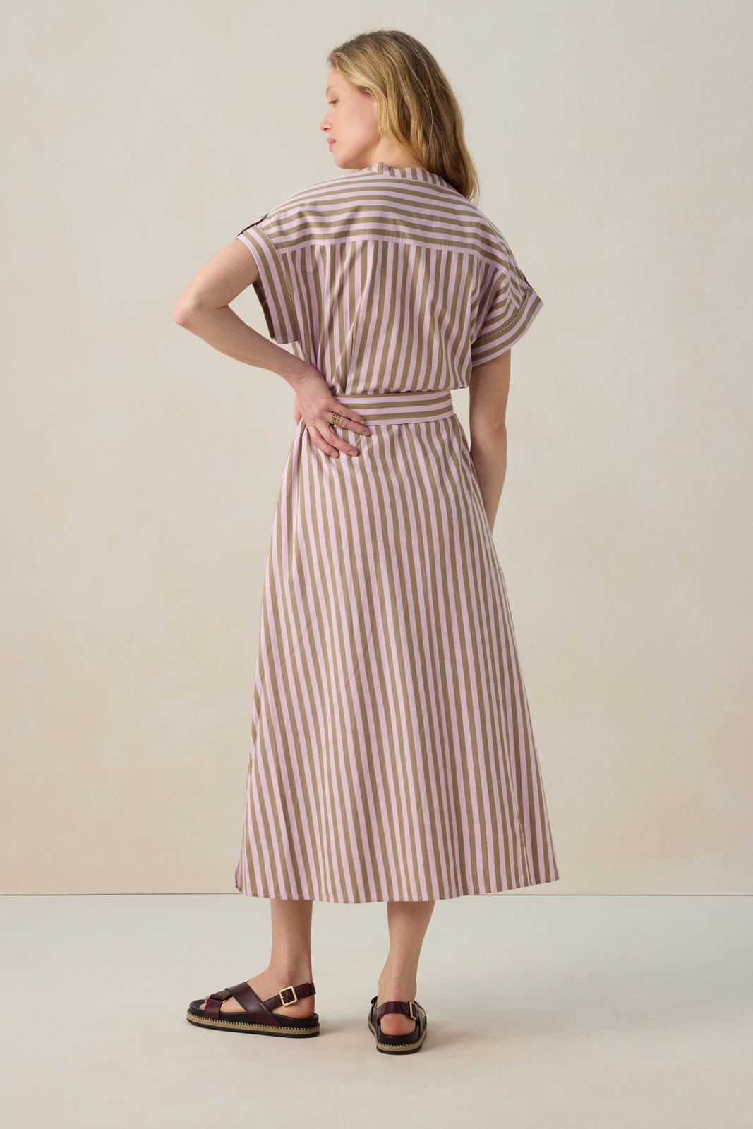 Groene gestreepte jurk