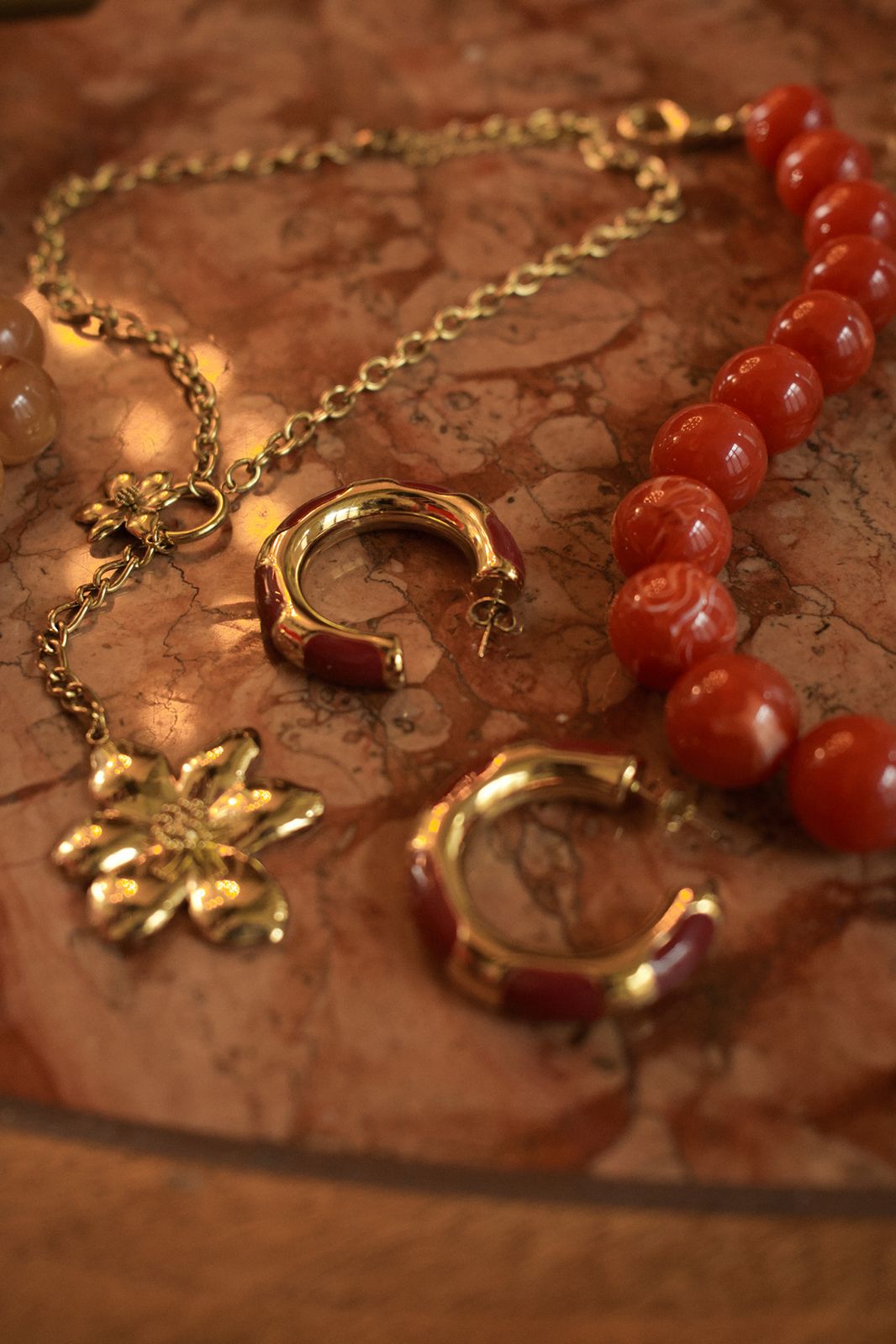 Gold plated ketting met bloem