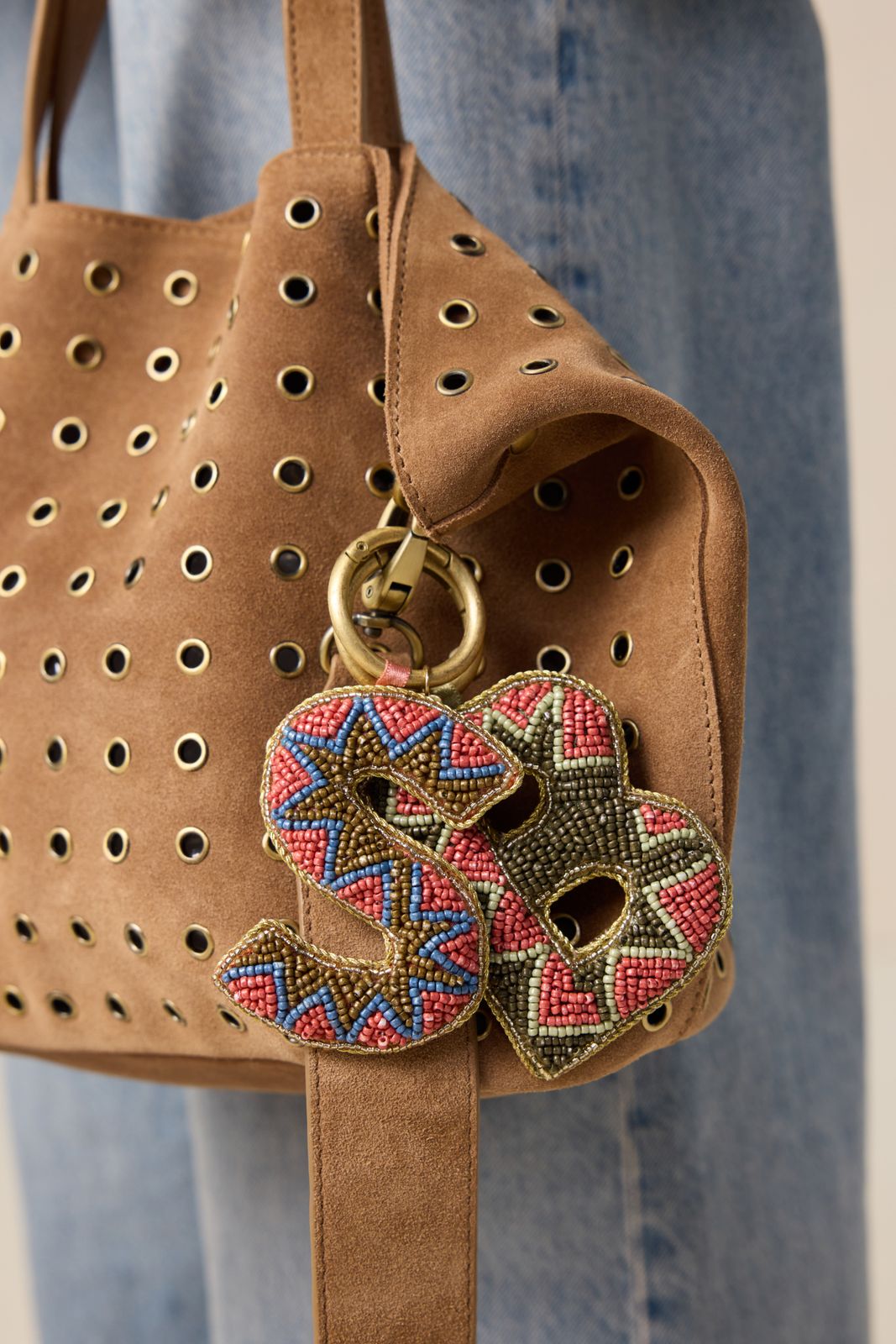 Lichtrode bag charm letter K