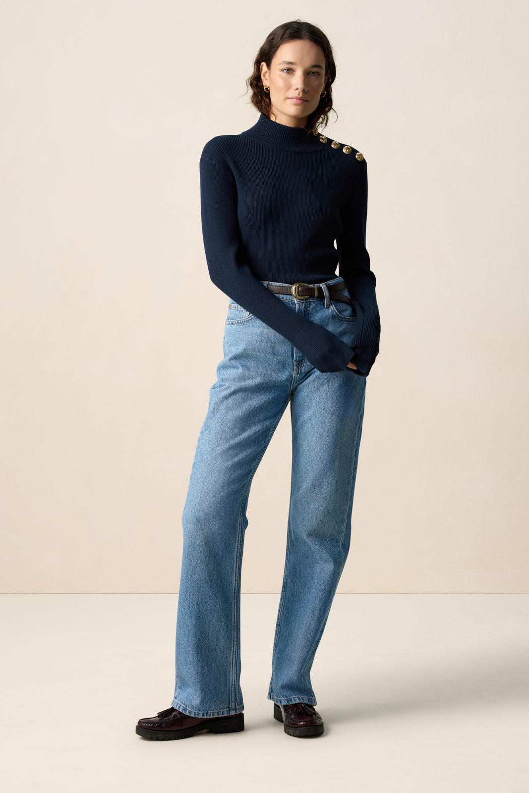 Donkerblauwe coltrui met knopen