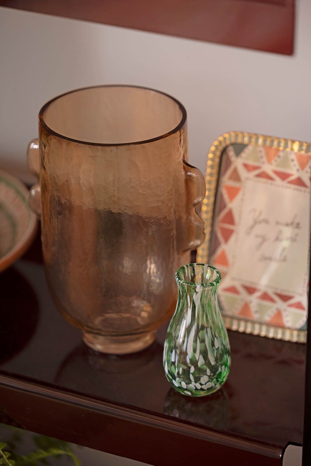 Groene scalloped enamel fotolijst