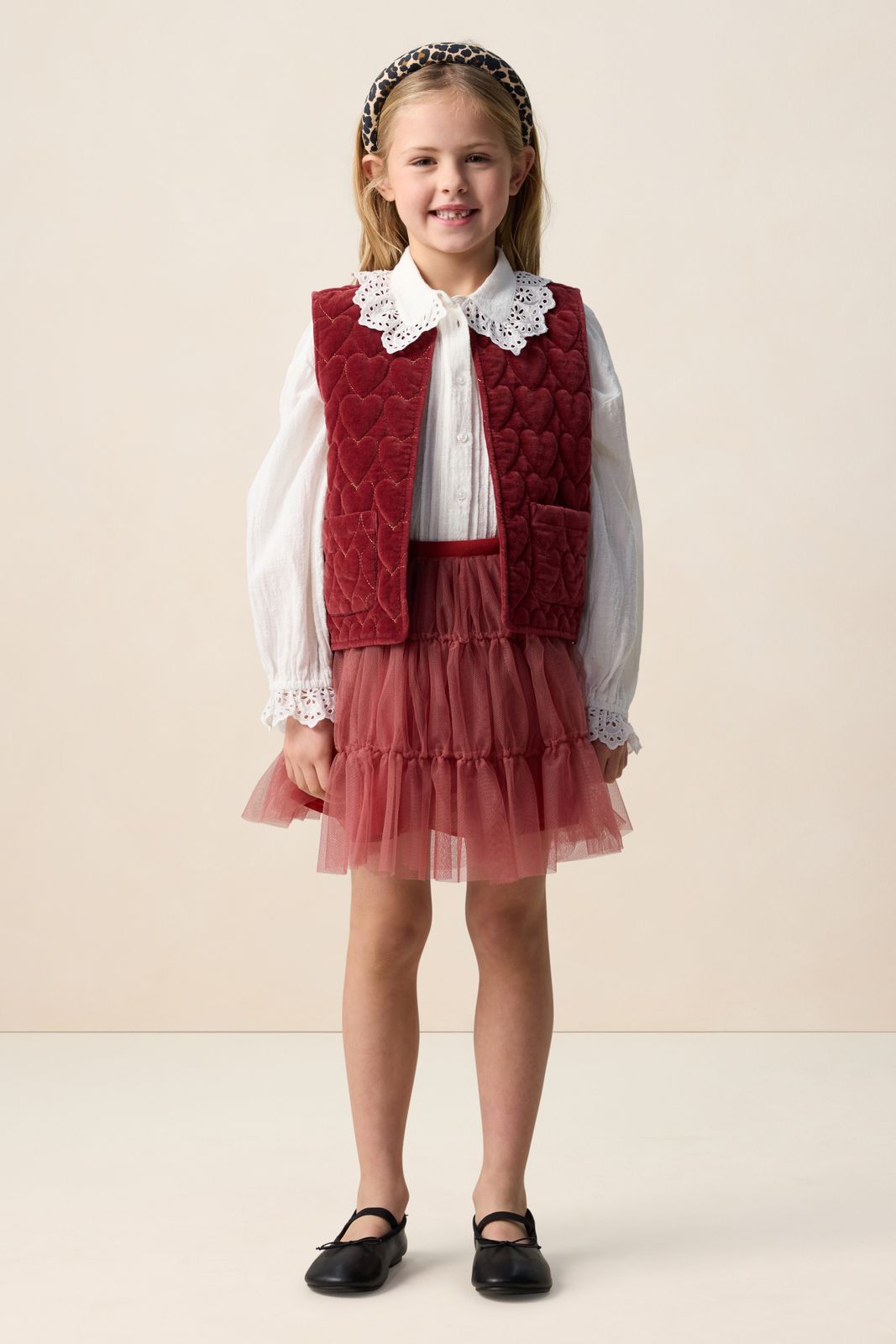 Donkerrood velvet gilet met hartjes