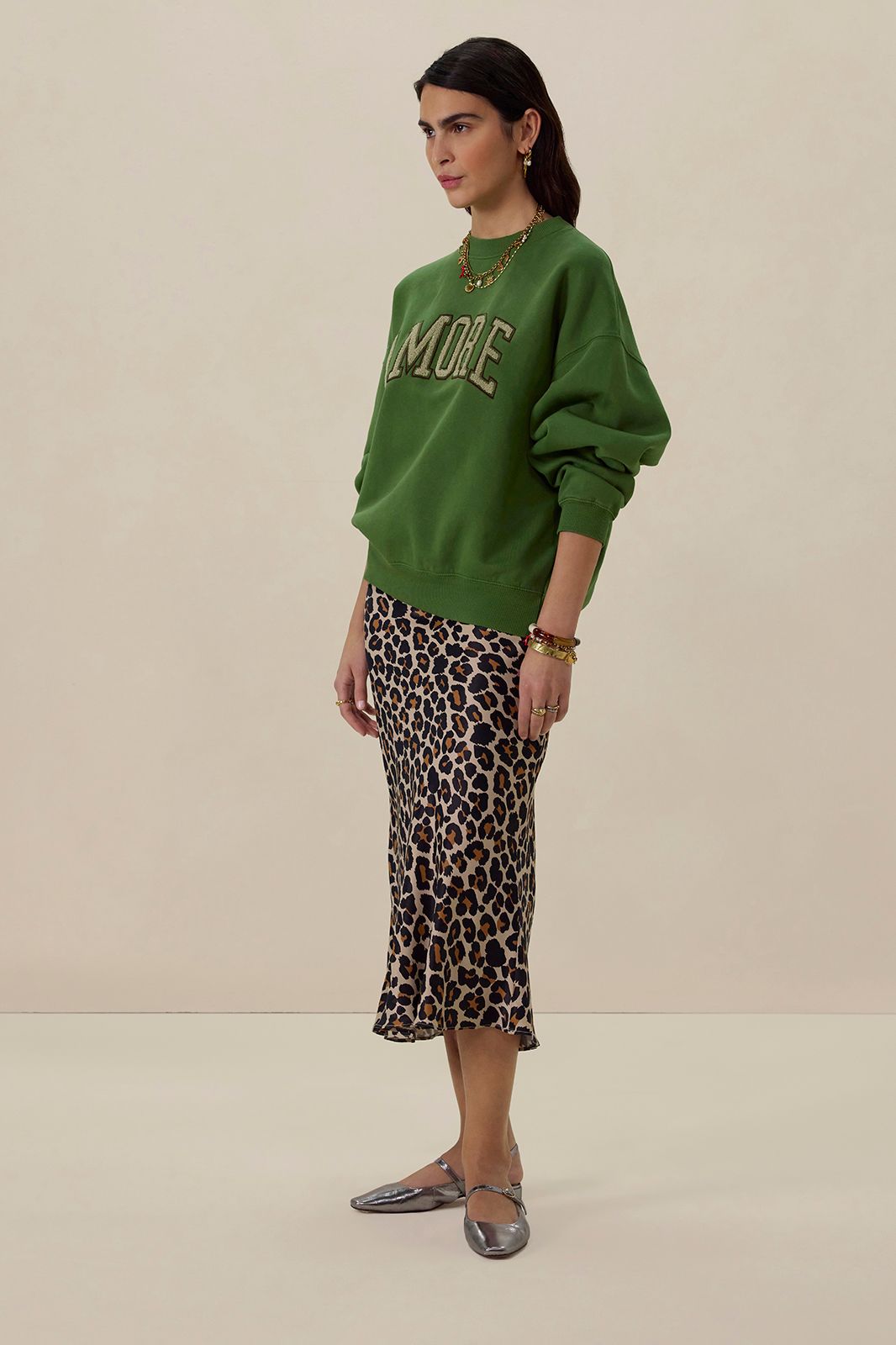 Bruine satijnen rok met leopard print
