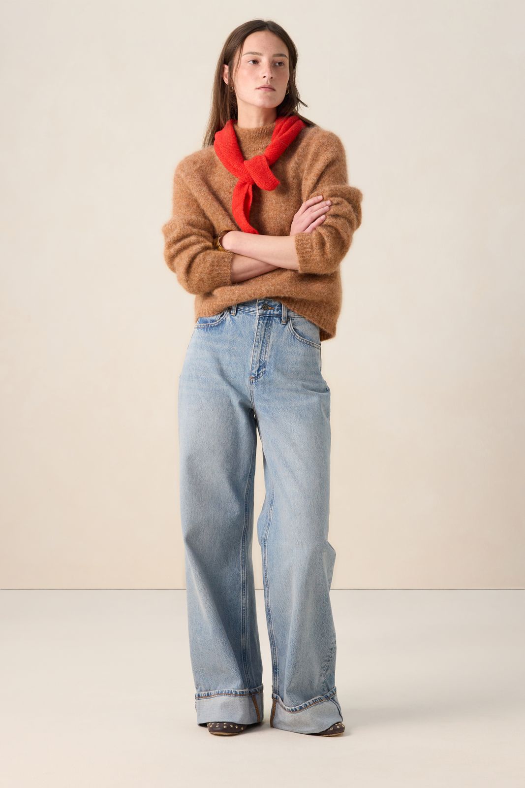 Bruine wollen trui met hoge hals