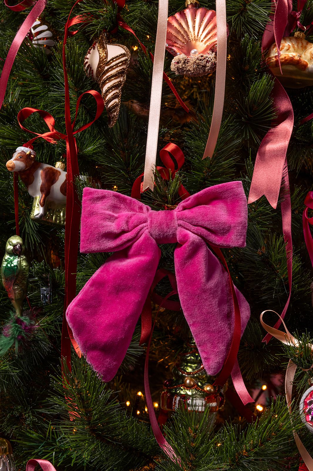 Roze velvet strik kersthanger