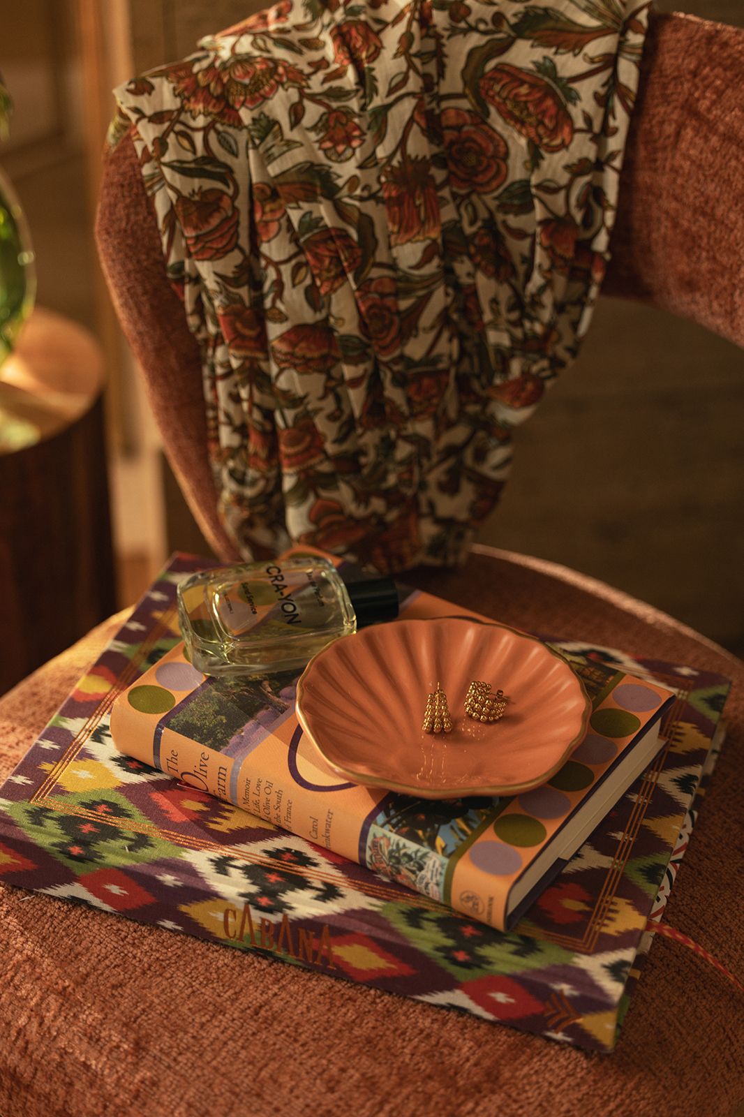 Lichtoranje schelpen gebaksbordjes