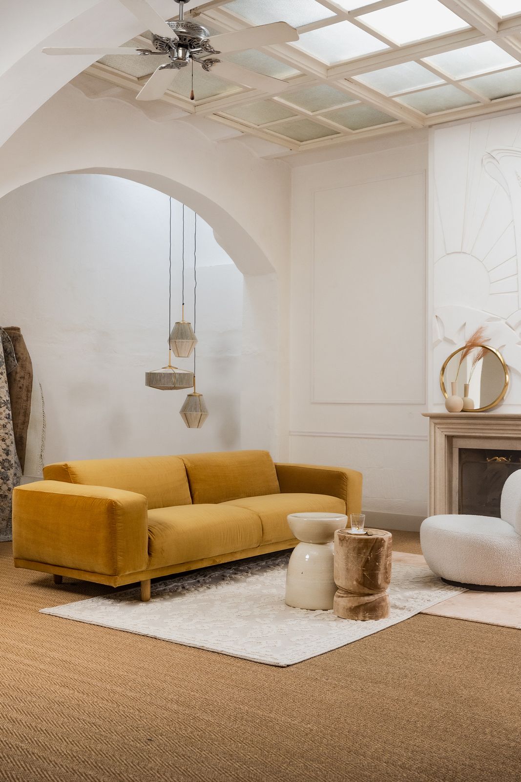 Sir 3-zits bank Lucera sand