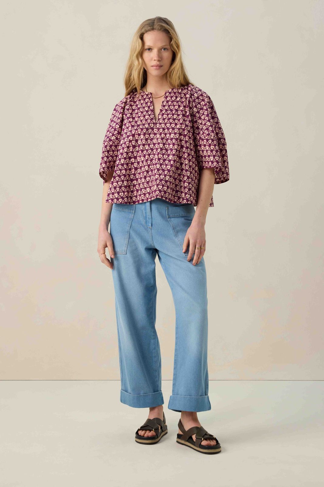 Donkerpaarse top met print