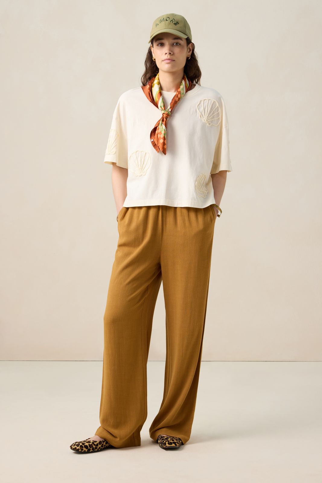 Wit T-shirt met schelpen