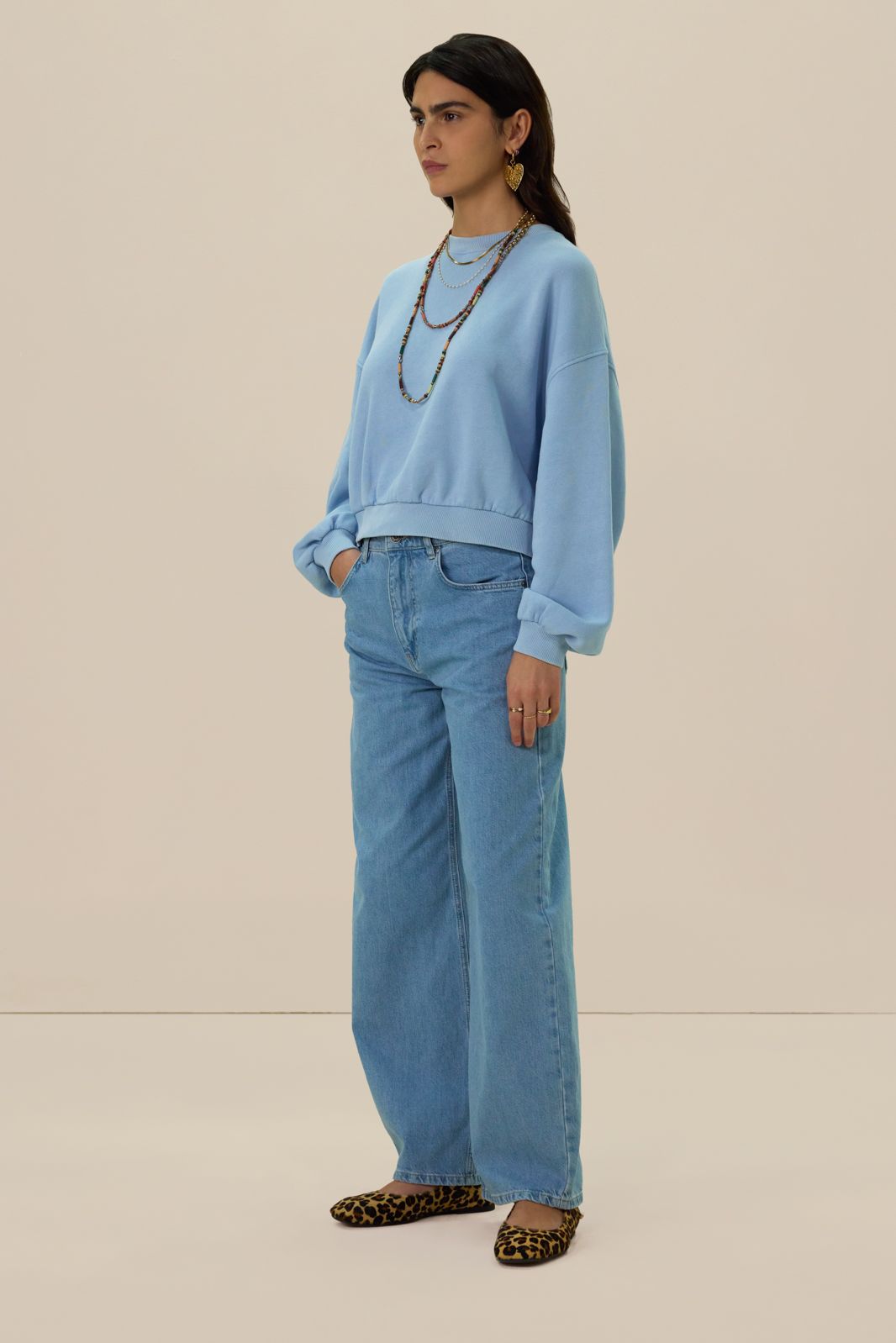 Blauwe high waist curved leg jeans