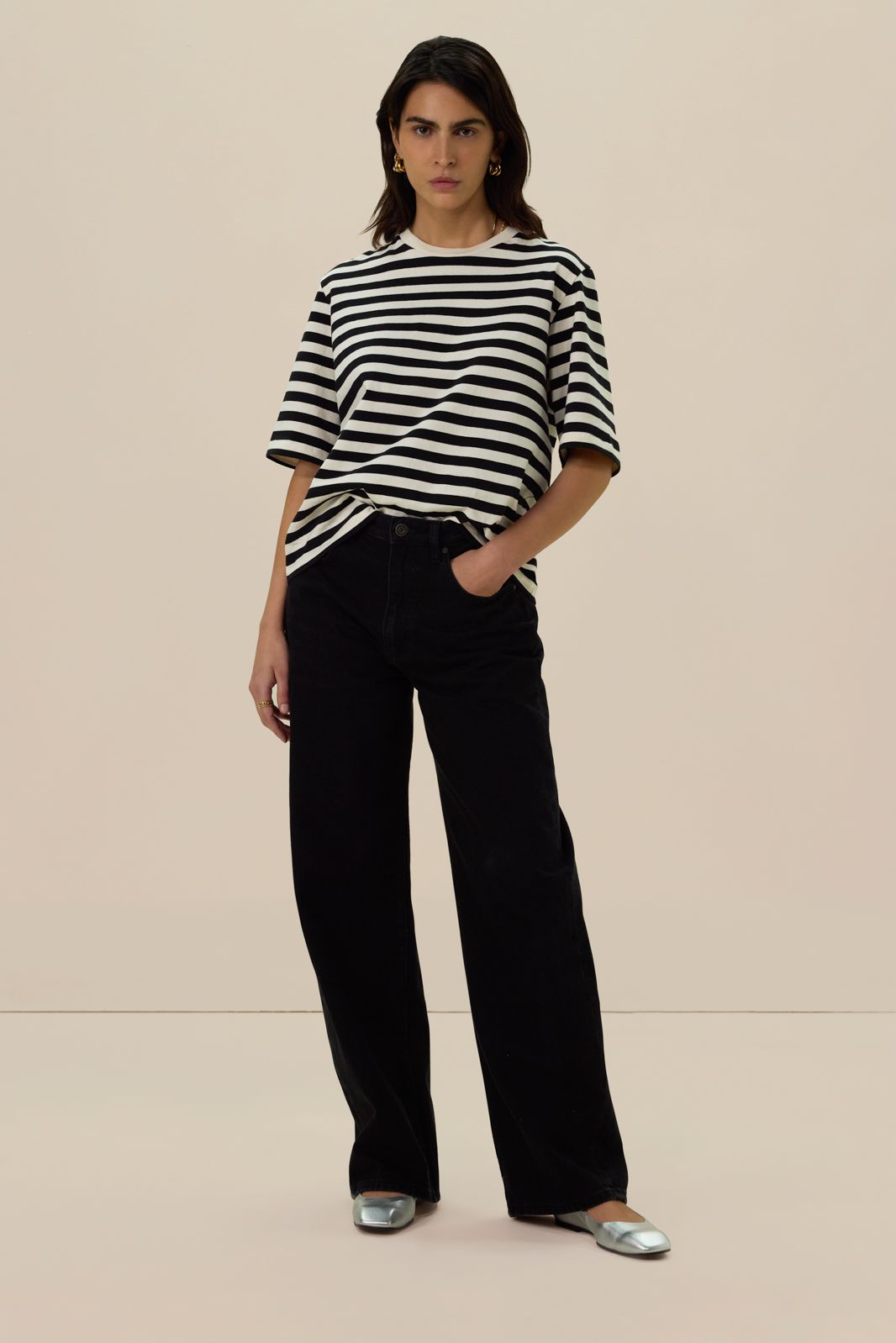 Wit met zwart gestreept T-shirt