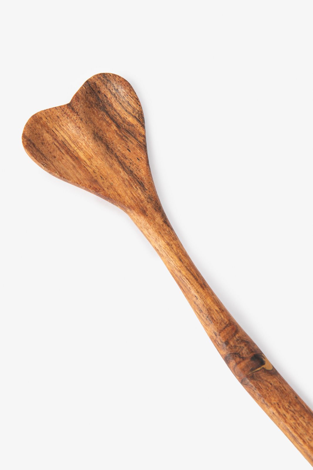 Bruine houten hartjes latte lepel