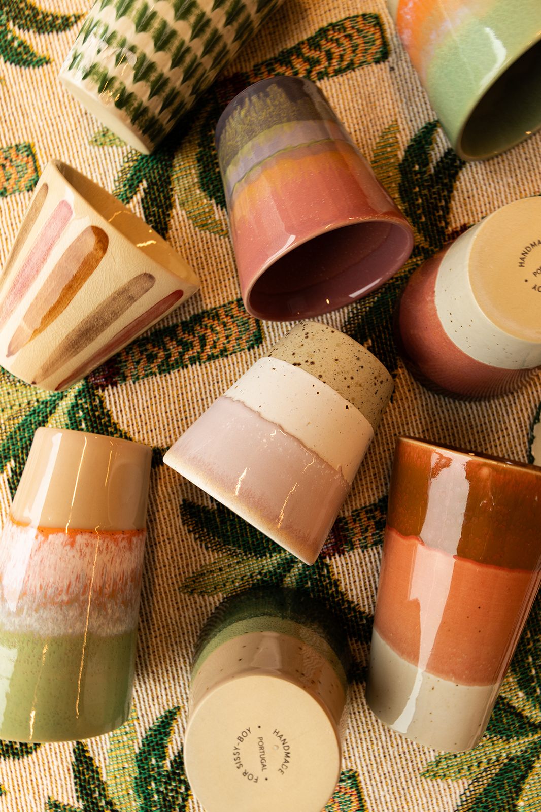 Koffiemokken roze groen