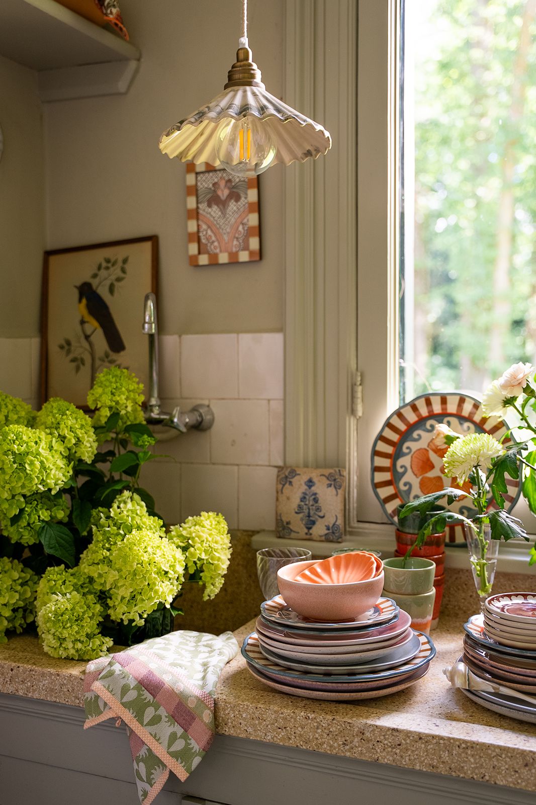 Ontbijtkom lichtroze reactive glaze funky