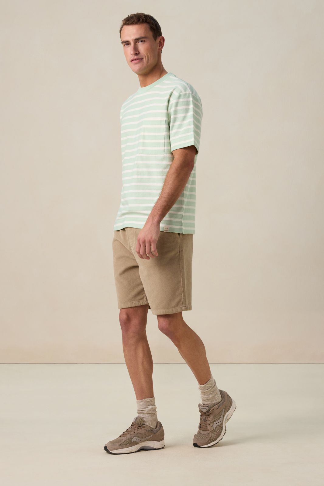 Lichtgroen T-shirt met strepen