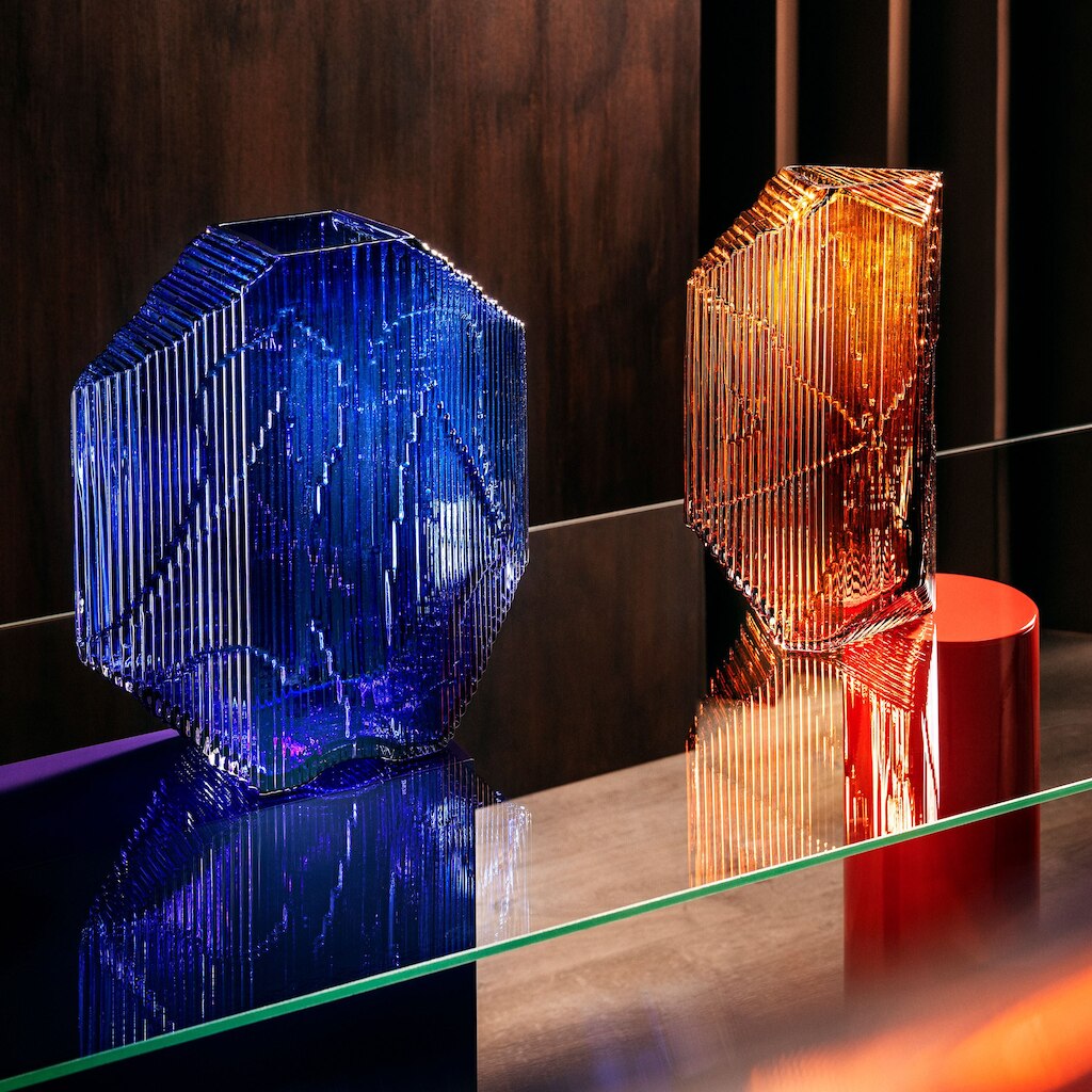 Kartta glass sculpture 150x320 copper