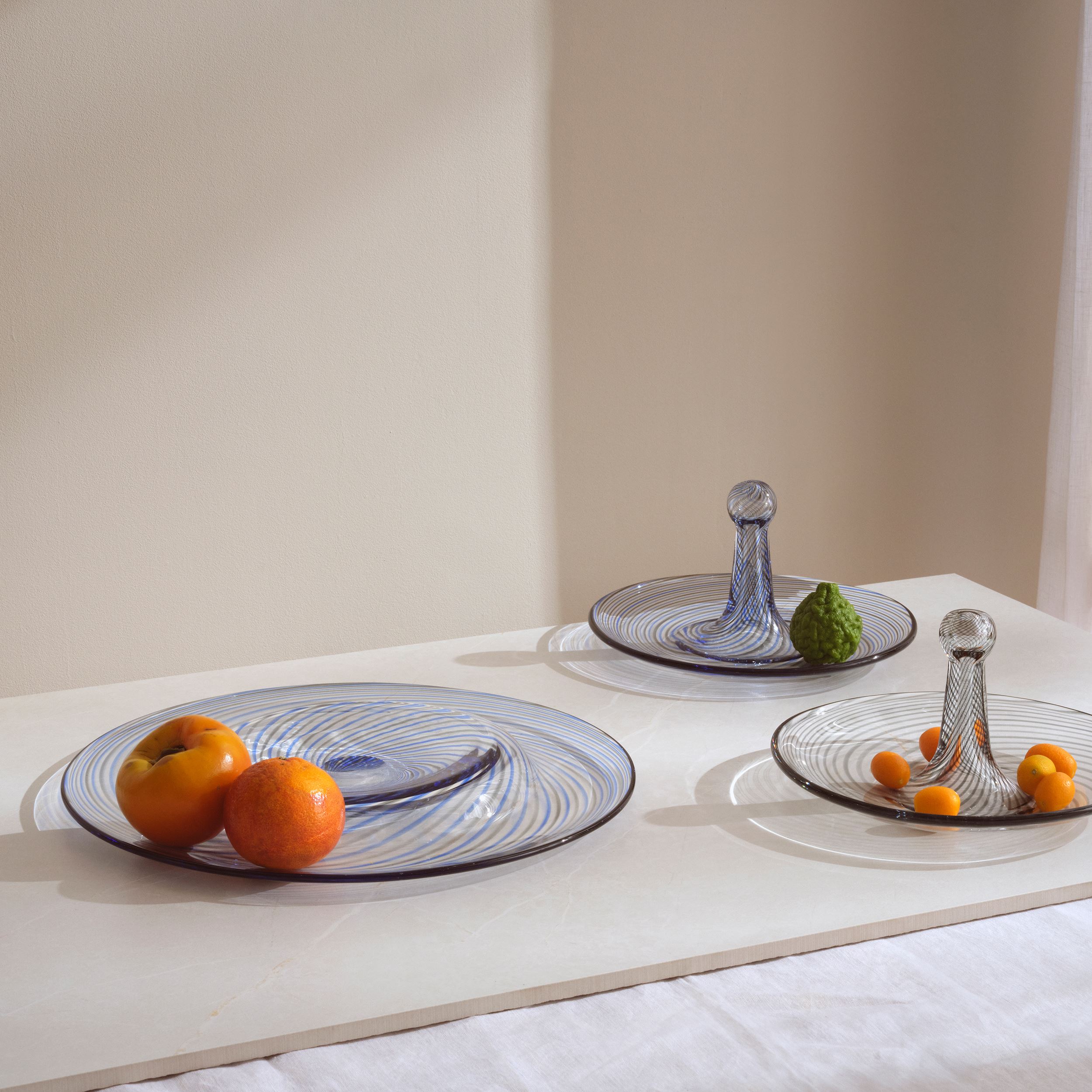 Filigraani art platter 400mm clear/blue