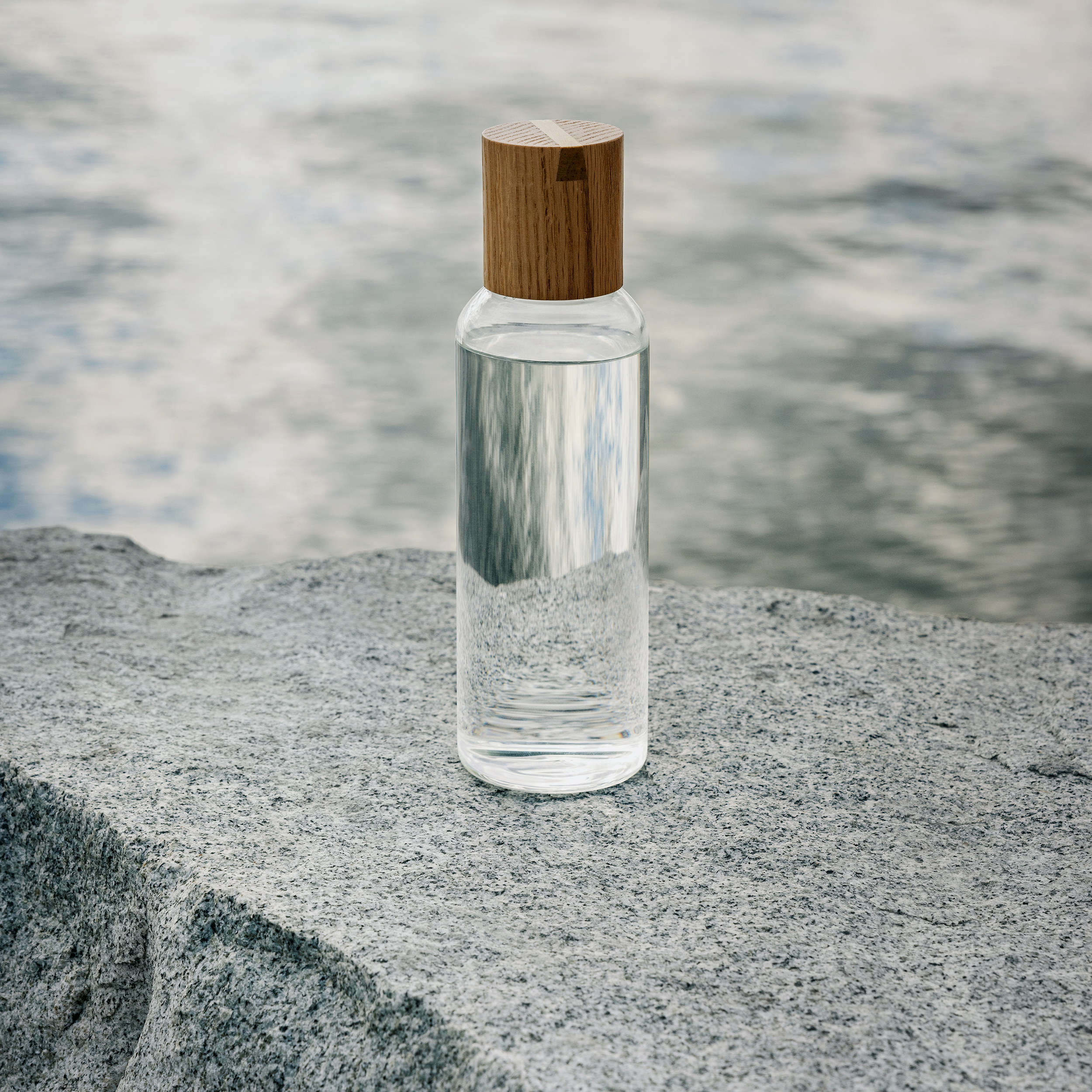 Meno water bottle 0,5L oak