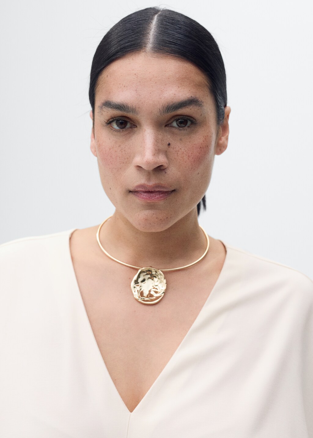 Long jumpsuit with belt and buckle - Ecru