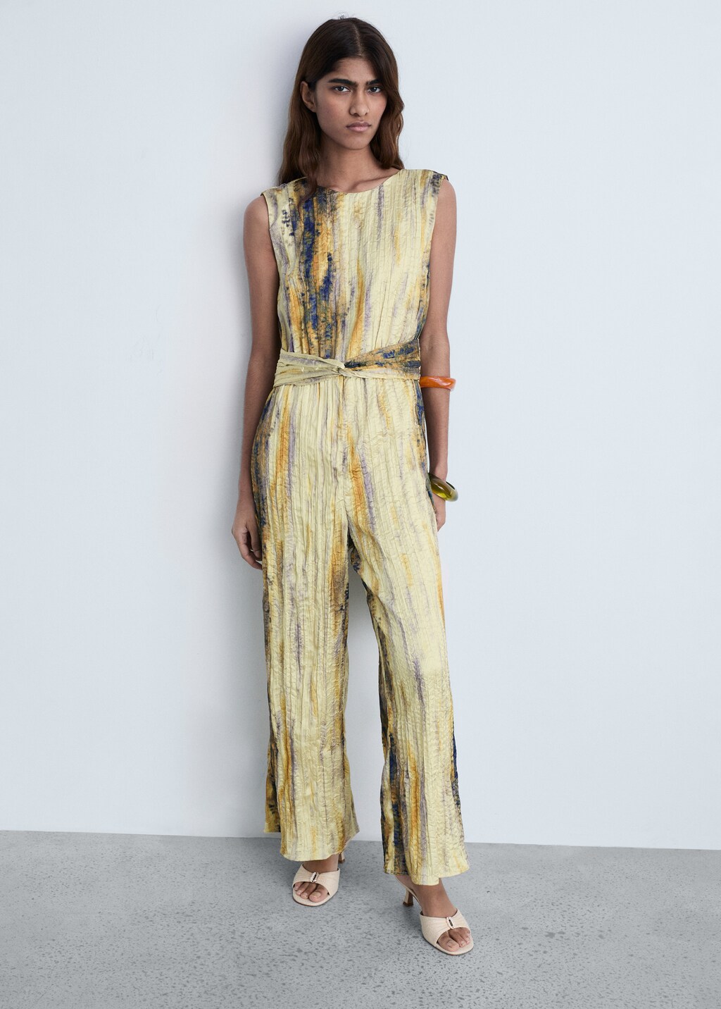 Long satin textured jumpsuit - Pastel Yellow