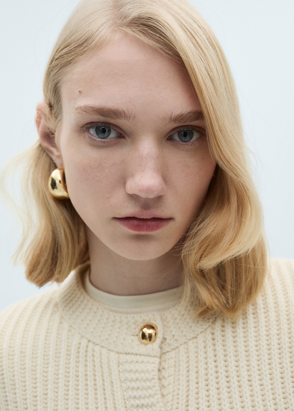 Knitted cardigan with jewel button - Ecru