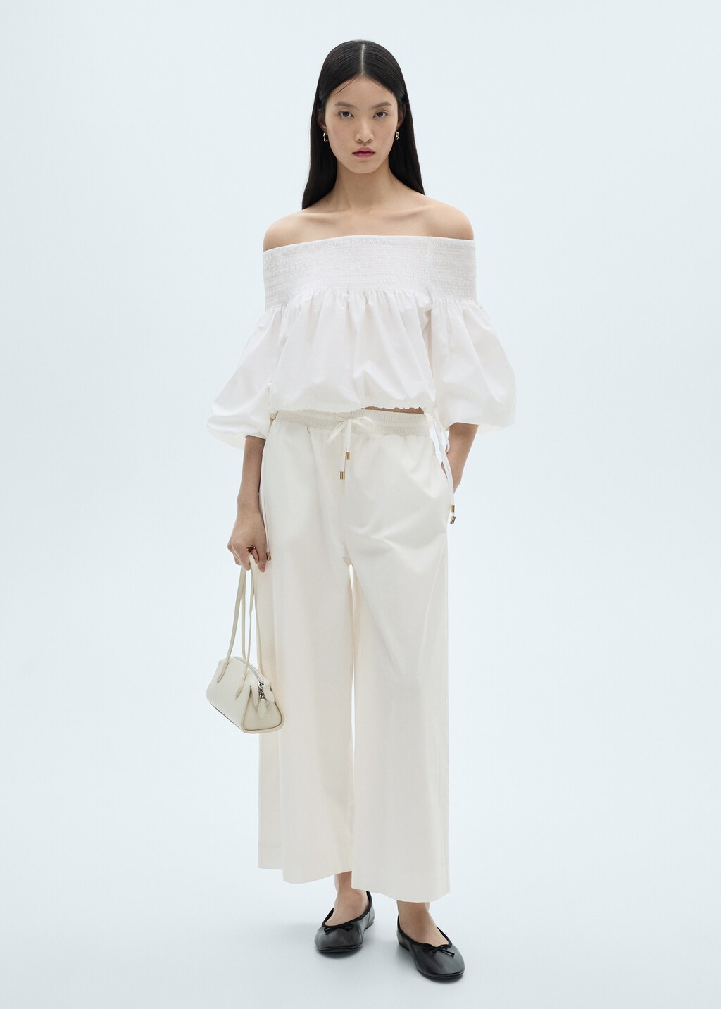 Gathered off-the-shoulder blouse - White