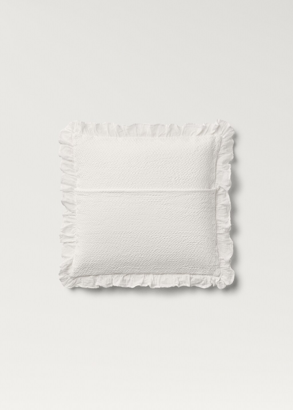 Cotton pillowcase with ruffle finish, 50x50 cm - Ecru