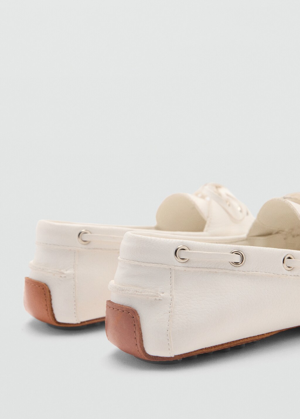 Suede boat shoes with laces - Medium Brown