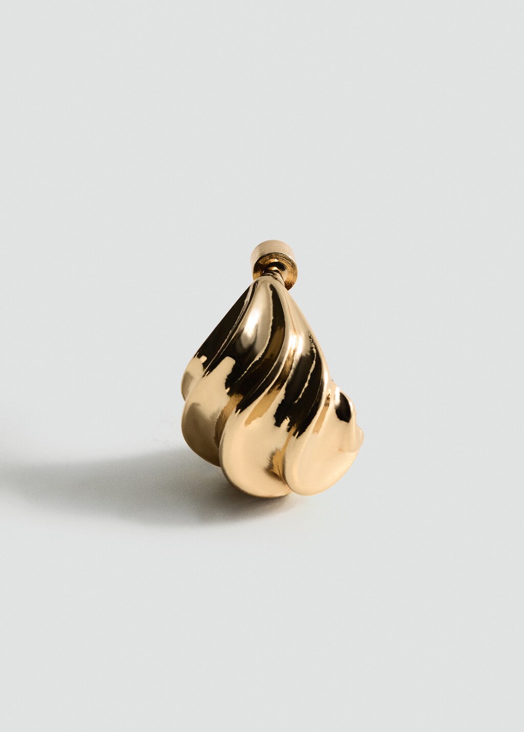 Embossed spiral earrings - Gold