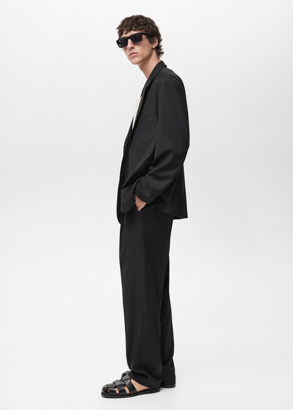 Relaxed-fit suit trousers with pleats - Black