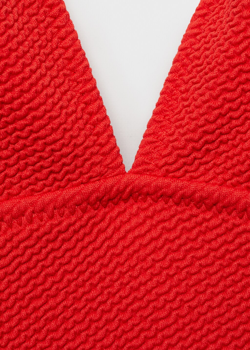 Ribbed V-neck swimsuit - Red