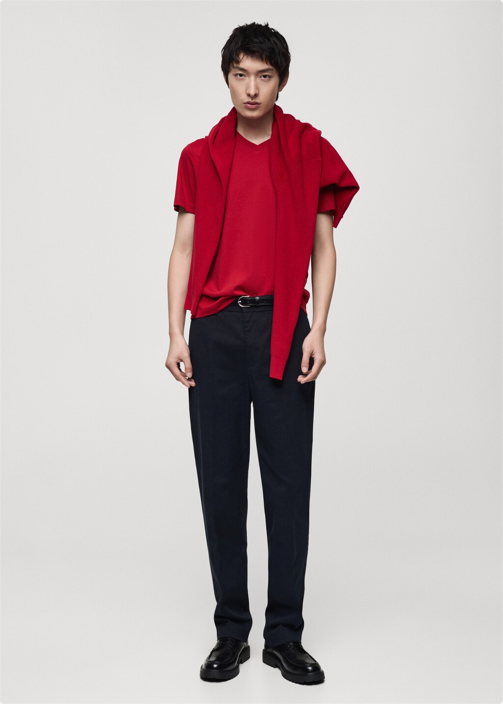 100% cotton slim-fit V-neck t-shirt - Red