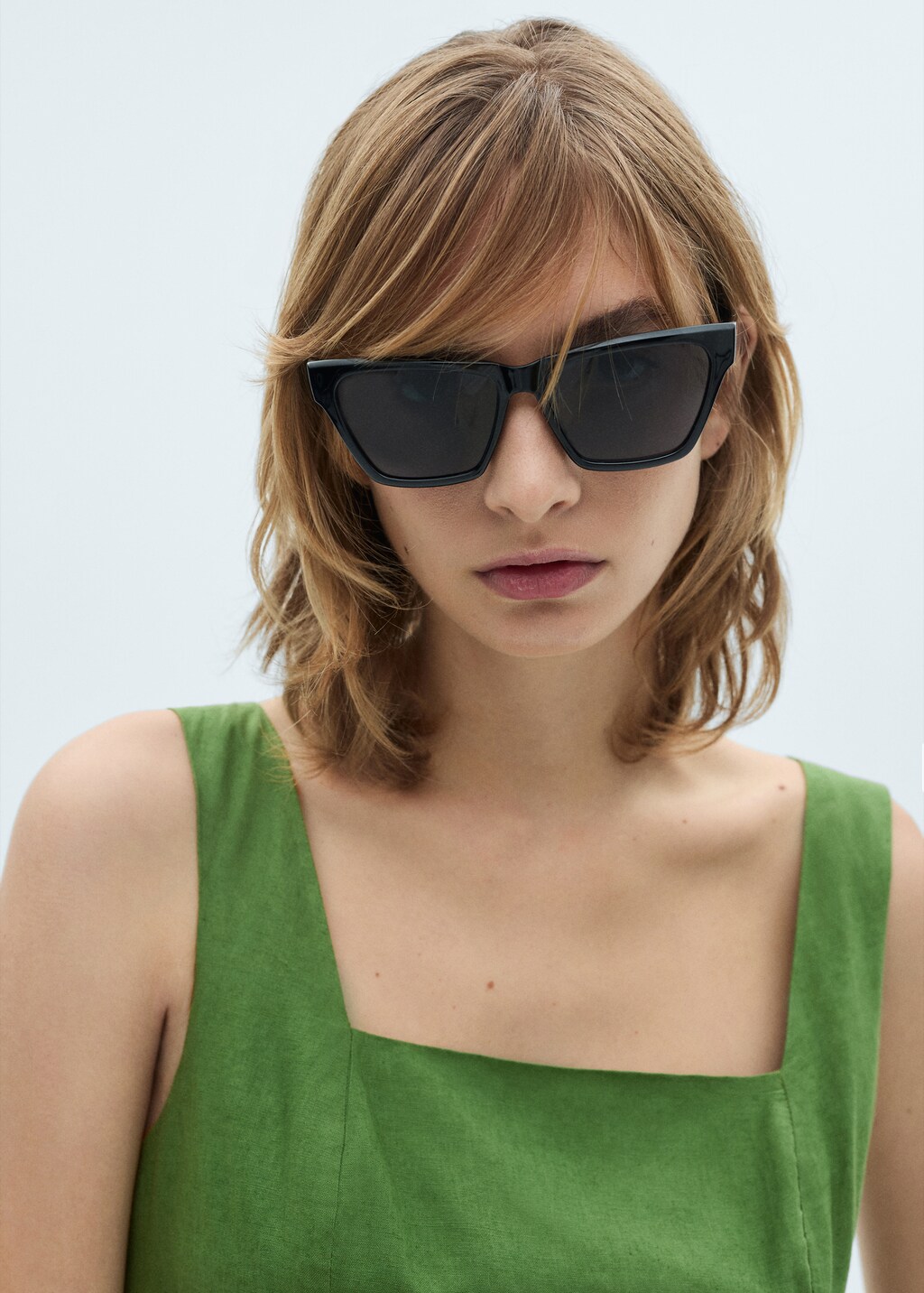 Straight-fit linen jumpsuit - Black