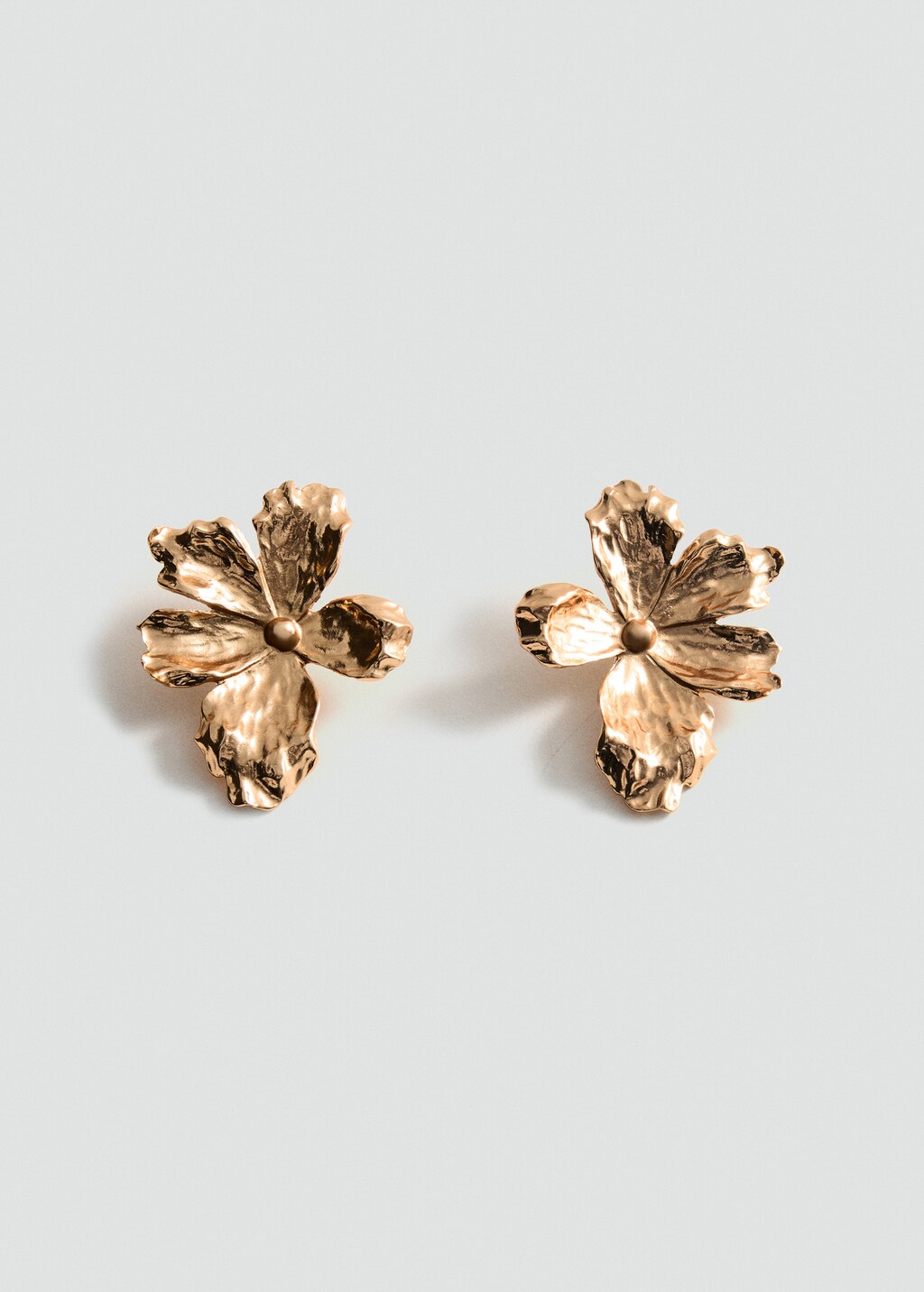 Textured flower earrings - Gold
