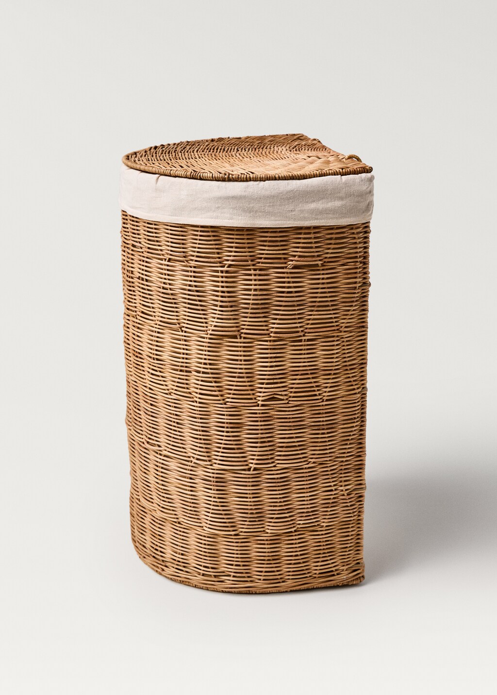 Rattan laundry basket with inner lining - Brown